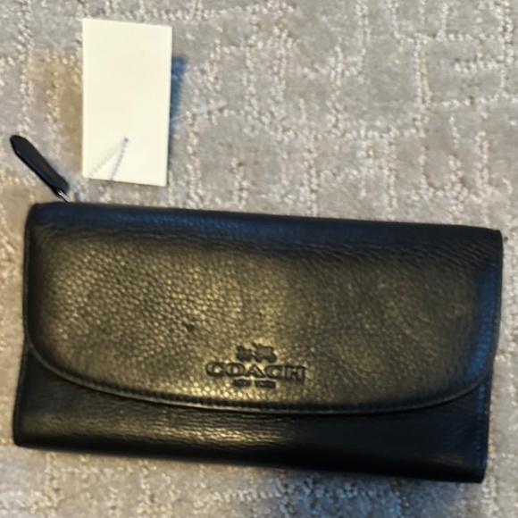 Coach Trifold Wallet - Picture 1 of 2